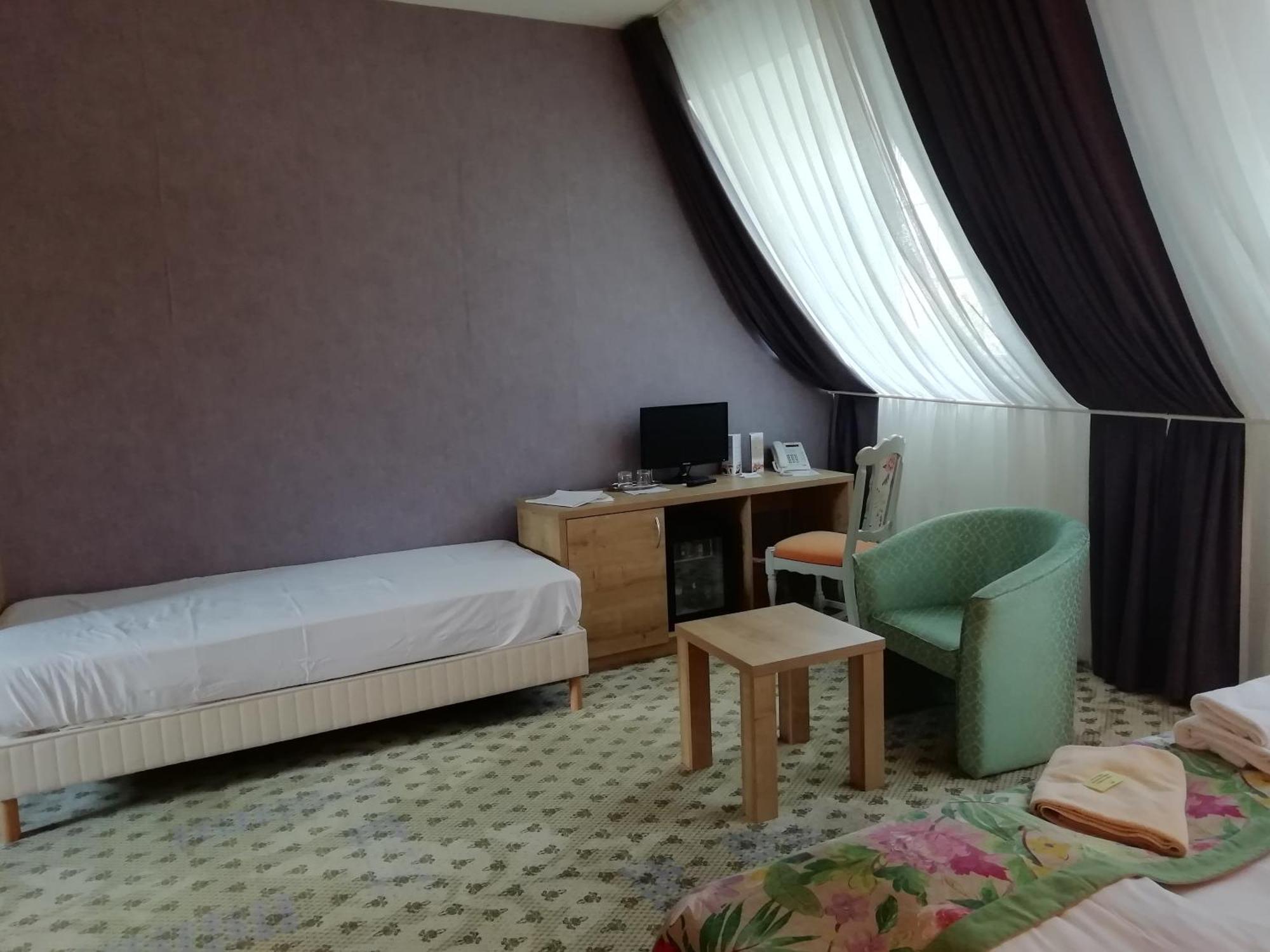 Batthyany Kuria Hotel Zalacsany Exterior photo